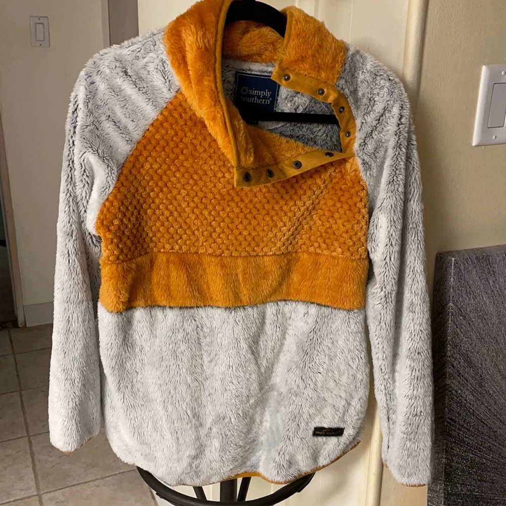 Fleece pull over